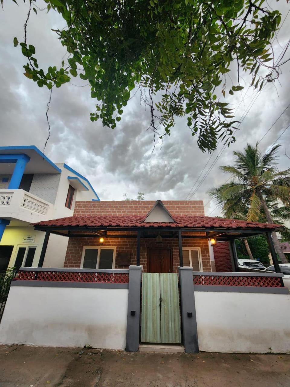 The Little Cabana Beach Stay Mamallapuram Esterno foto